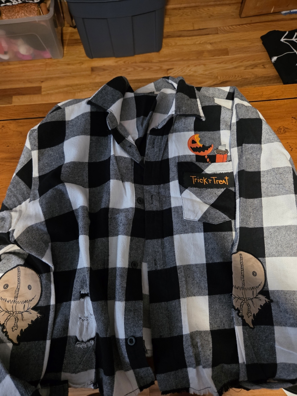 Spirit Trick 'R' Treat Black & White Buffalo Plaid Crop Button-Down Shirt
